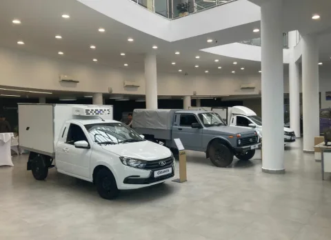 Кан Авто, Lada