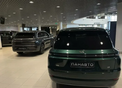 Панавто, Ли Авто, Запад