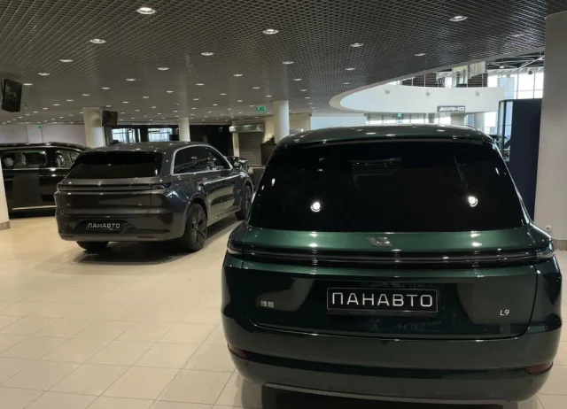 Панавто, Ли Авто, Запад