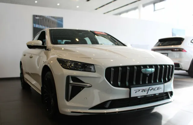 Дакар Geely