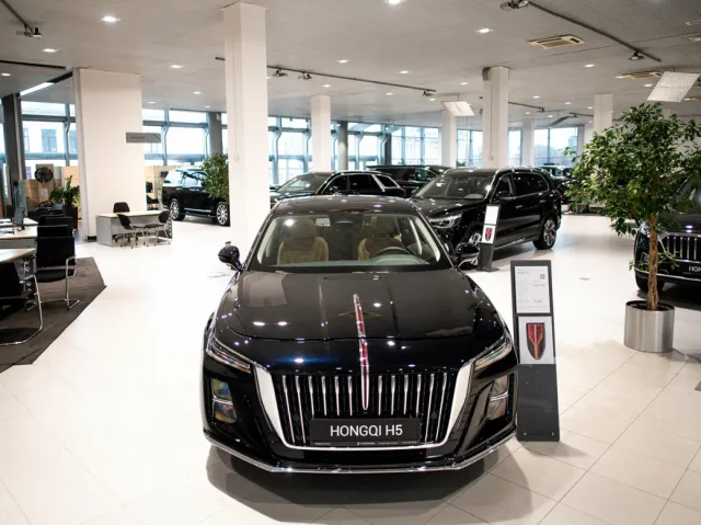 Hongqi Мэйджор Олимп