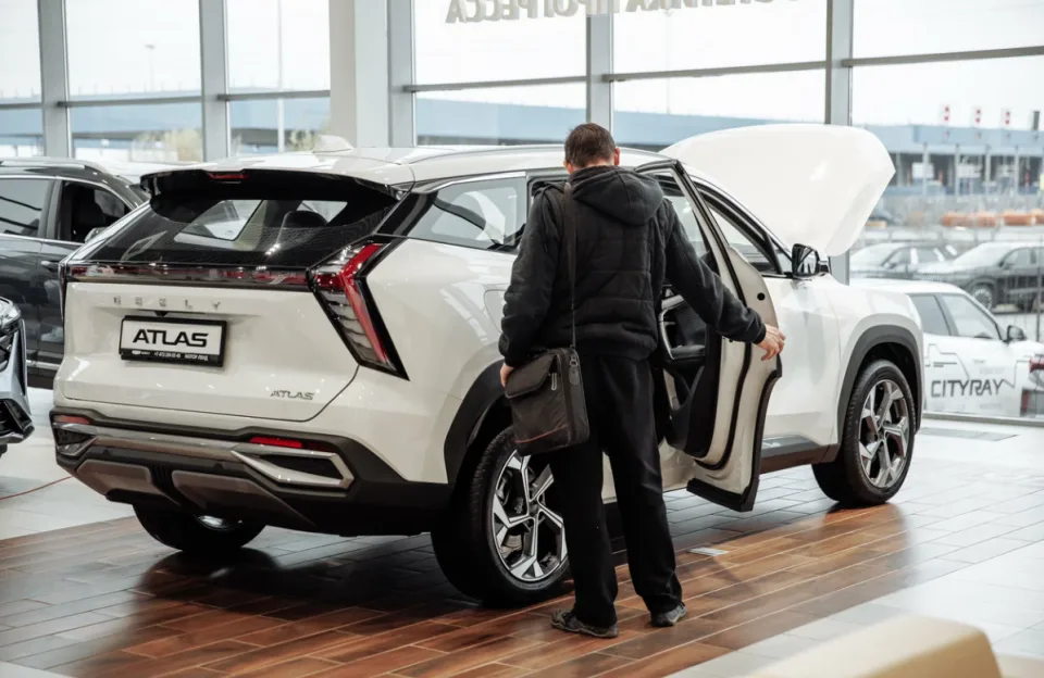 Geely Мотор Ленд