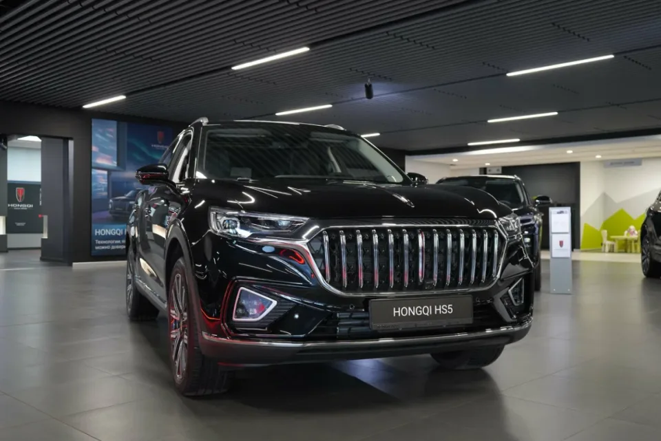 Hongqi Авангард